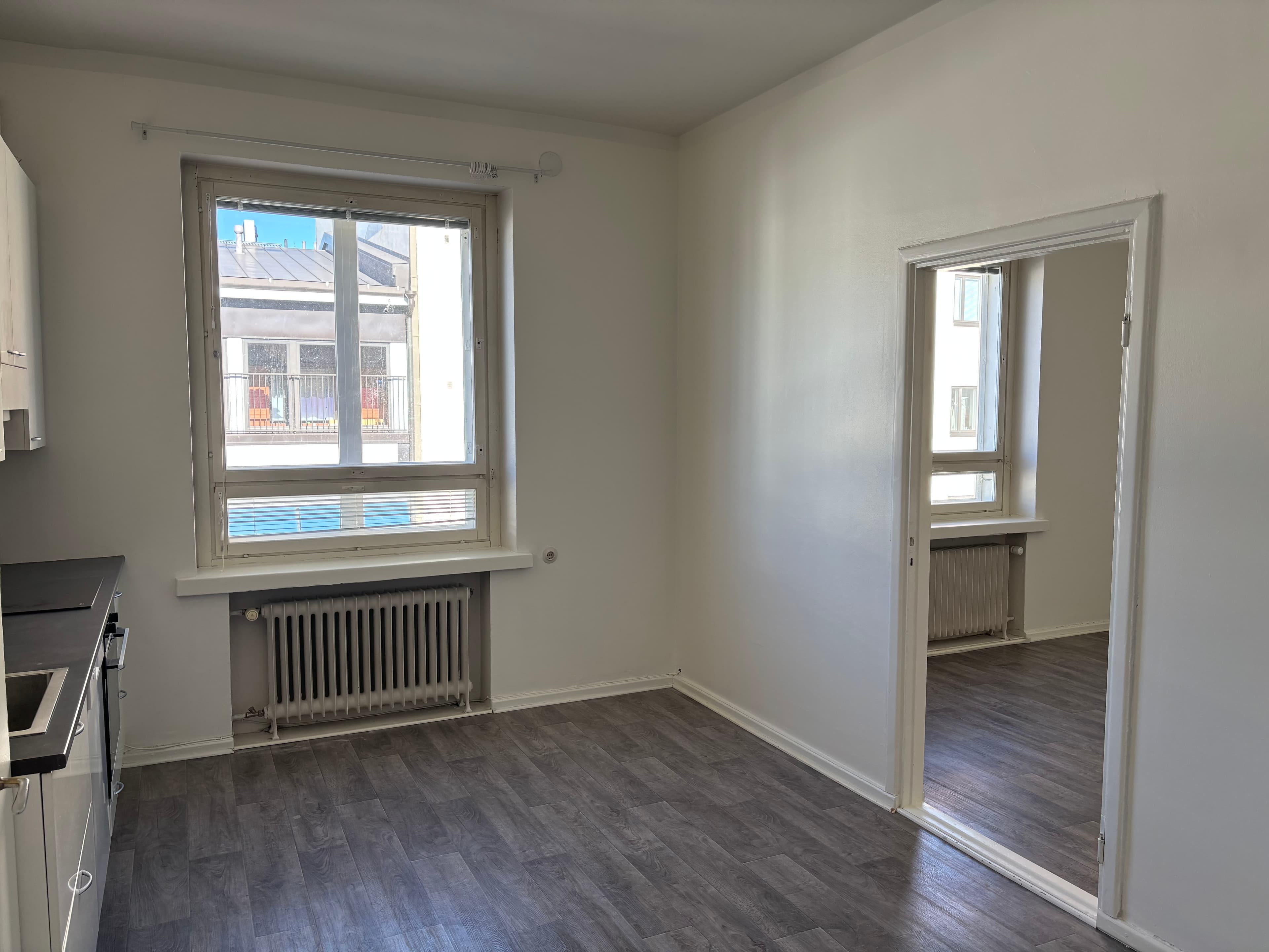 Olohuone ja keittiö